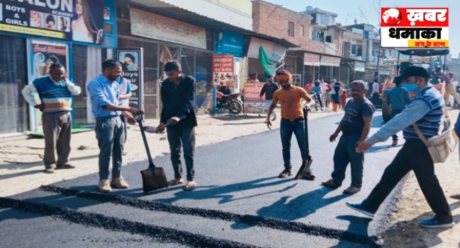 दक्ष चौक से तीन पानी डाम तक सड़क निर्माण शुरू।कॉलोनी वासियों को इस सड़क से राहत मिलेगी: सुरेश गोरी