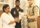 दुबई से लौटे विशाल की दास्तां,पाकिस्तानी युवकों बंद कर दिया था पानी।पुलिस के हस्तक्षेप के बाद सकुशल लौटा वापस।युवक और उसके परिजनों ने एसएसपी से मिलकर जताया आभार 