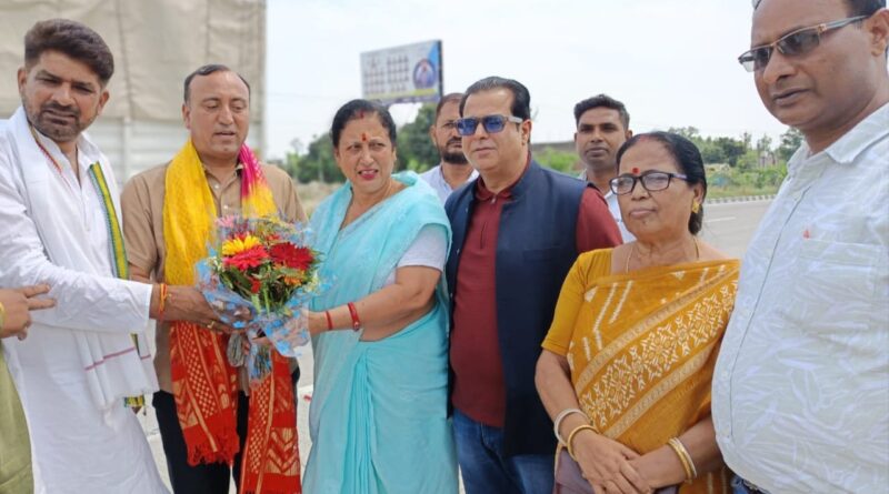 पार्टी के प्रदेश सहप्रभारी का कांग्रेसियों ने रुद्रपुर में किया स्वागत