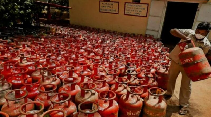 घटतौली पर गैस एजेंसी के खिलाफ कार्रवाई की सिफारिश।ऊधमसिंहनगर के डीएसओ ने कुमायं मण्डल विकास निगम के महाप्रबंधक को लिखा पत्र