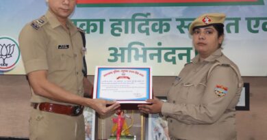 मासिक अपराध गोष्ठी एसएसपी ने कसे अधिनिस्थों के पेंच।बेहतर कार्य करने पर 15 पुलिस अधिकारियों/कर्मचारियों को प्रशस्ति पत्र देकर सम्मानित