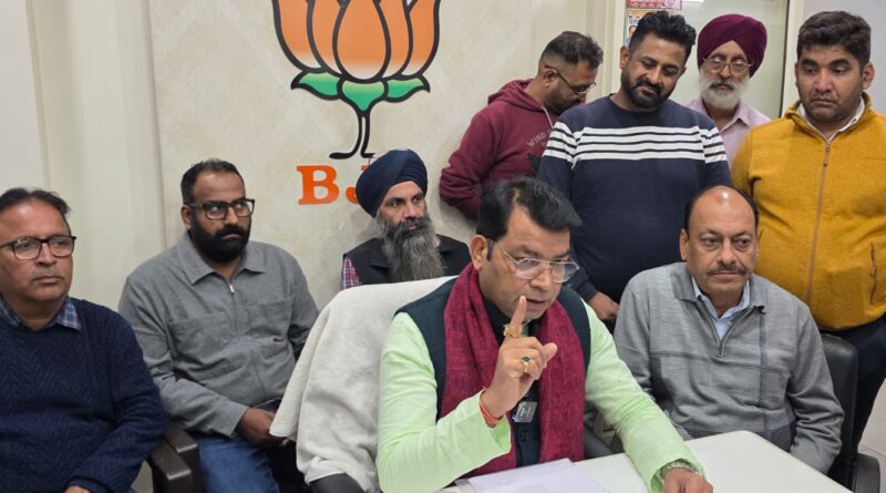 काशीपुर बाईपास क़ो मास्टरप्लान मे 60-60 फिट चौड़ा करने का दिया प्रस्ताव।विधायक बोले जल्द आरम्भ होगा काशीपुर बाईपास चौड़ीकरण का कार्य*