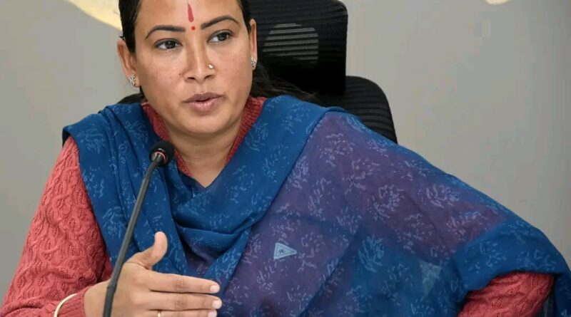 नंदा गौरा योजना के तहत चयनित बहन और बेटियों को फरवरी के पहले सप्ताह में मिलेगी धनराशि।प्रदेश  के 11 जनपदों में 34,852 इंटर पास छात्राओं और 6,021 नवजात बालिकाओं की सूची तैयार।