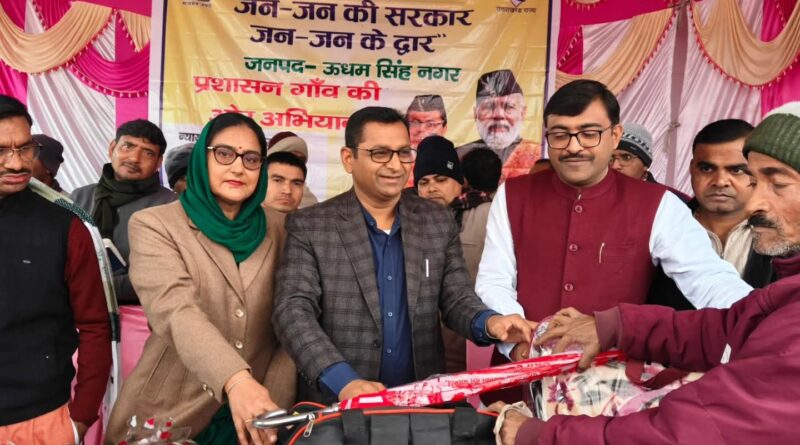 शिविर में प्रशासन और जनता के बीच हुआ सीधा संवाद व दिया योजनाओं का लाभ।ग्रामीणों को मिली एक ही छत के नीचे सभी सेवाएं। विभागों द्वारा स्टॉल लगाकर जनकल्याणकारी योजनाओं की दी गई विस्तृत जानकारियां।1036 लोगों ने लिया शिविर का लाभ।