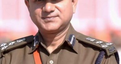 होमगार्ड्स वर्दी सामग्री खरीद से जुड़े घोटाले में नपे डीआईजी अमिताभ श्रीवास्तव।धामी सरकार का कडा एक्शन सस्पेंड 