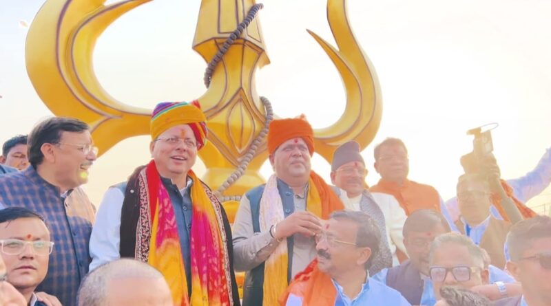 शिव बारात’ के रूप में निकला सीएम धामी का भव्य रोड शो, उमड़ा जनसैलाब
