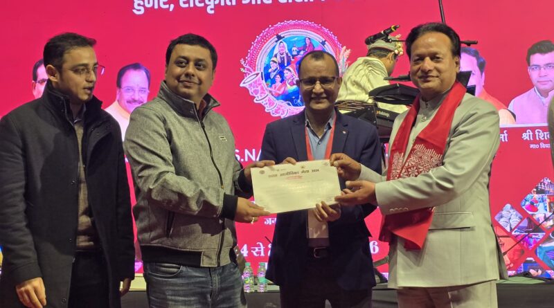 मनोरंजन,उत्साह और सांस्कृतिक रंगों के बीच उधम सिंह नगर कार्निवाल सरस आजीविका मेला सम्पन्न।