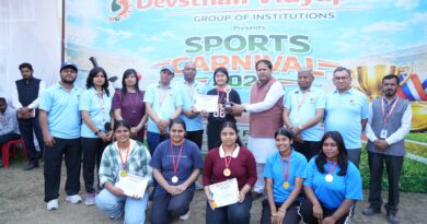 अनुशासन और नेतृत्व क्षमता विकसित करने में खेलों की अहम भूमिकाः विकास शर्मा।देवस्थली विद्यापीठ में स्पोर्ट्स कार्निवाल का समापन।महापौर ने विजेताओं को ट्रॉफी देकर किया सम्मानित अनुशासन और नेतृत्व क्षमता विकसित करने में खेलों की अहम भूमिकाः विकास शर्मा।देवस्थली विद्यापीठ में स्पोर्ट्स कार्निवाल का समापन।महापौर ने विजेताओं को ट्रॉफी देकर किया सम्मानित