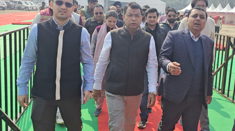 गांधी पार्क में कल से शुरू होगा उधमसिंह कार्निवाल सरस आजीविका मेला।  मुख्यमंत्री पुष्कर सिंह धामी करेंगे शुभारंभ, विधायक के साथ अधिकारियों ने कार्यक्रम स्थल का किया निरीक्षण 