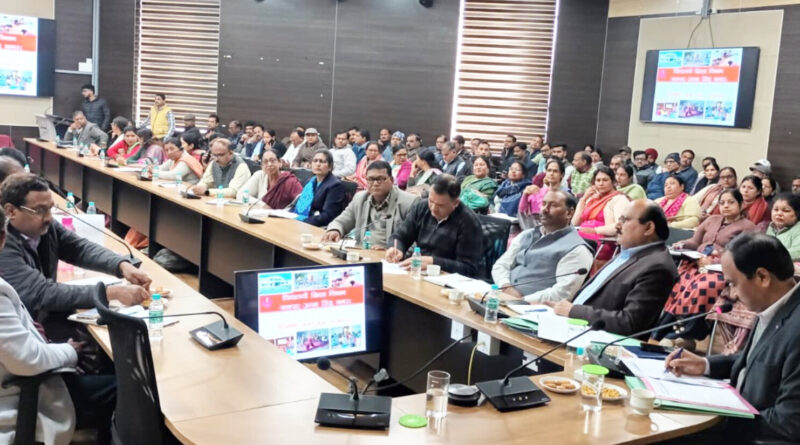 बोर्ड परीक्षाओं को पारदर्शी व नकल विहिन परीक्षा कराना हम सब की जिम्मेदारी,कौश्तुभ। एडीएम ने 21 फरवरी से होने वाली बोर्ड को लेकर की बैठक। परीक्षाओं,हाईस्कूल एवं इण्टरमीडिएट के कुल 39924 छा़त्र-छात्राएं होंगे शामिल। 