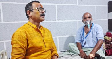 वरिष्ठ भाजपाई अजय तिवारी ने हॉस्पिटल पहुँचकर जाना हालचाल