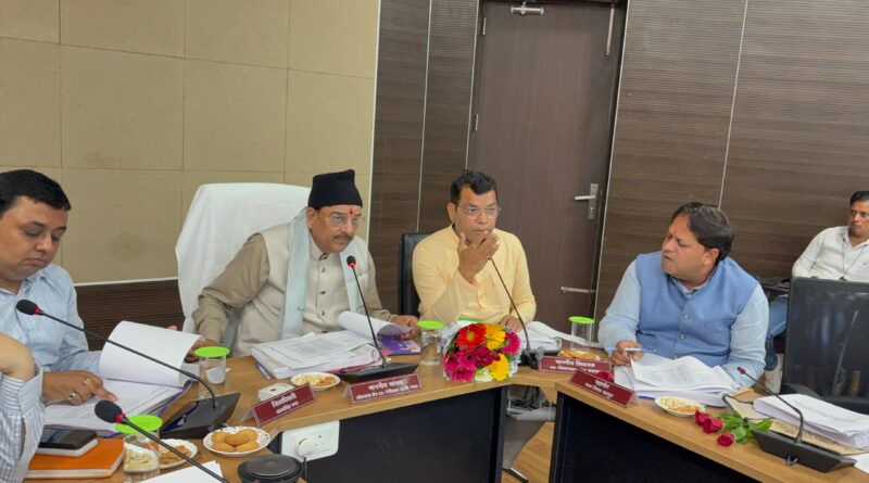 विधायक शिव अरोरा ने जिला विकास समन्वय एवं निगरानी समिति ( दिशा ) की बैठक मे रुद्रपुर विधानसभा से जुड़े कई महत्वपूर्ण विषयो को उठाया।