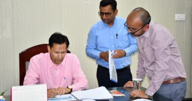 रुद्रपुर पहुंचे मंडलायुक्त ने डीडीए, निर्माणाधीन भवन और हाई-वे चौड़ीकरण का किया निरीक्षण।निरीक्षण के दौरान डीडीए की कार्यप्रणाली, लंबित प्रकरणों और विकास कार्यों की समीक्षा