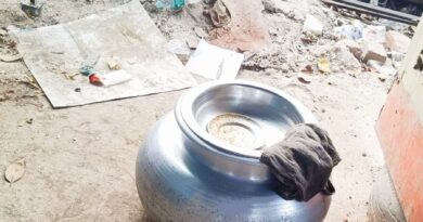 रुद्रपुर में मंगलवार को बंदी के वाबजूद नॉनवेज परोसने पर सामान जब्त