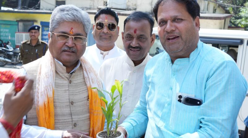 चुनाव के लिए अभेद्य दुर्ग की तरह तैयार करें अपना बूथः दुष्यंत गौतम।नगर निगम सभागार में भाजपा राष्ट्रीय महामंत्री ने कार्यकर्ताओं में भरा जोश