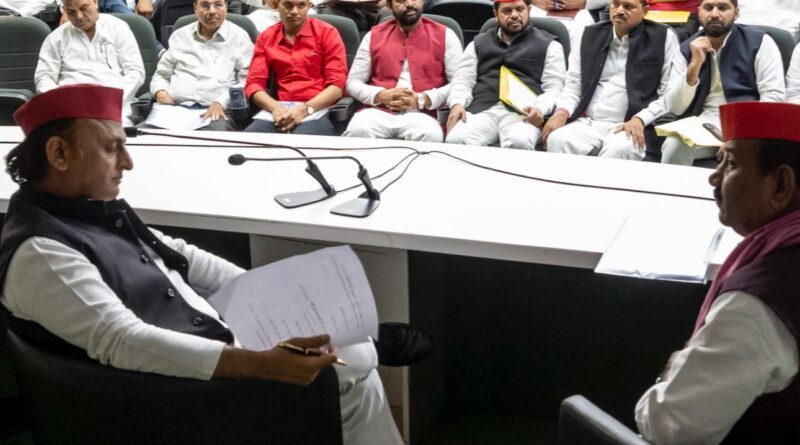 सपा सुप्रीमो का ऐलान उत्तराखंड में आगामी चुनाव पूरी मजबूती से लड़ेगी पार्टी,अखिलेश यादव।लखनऊ में बड़ी बैठक आयोजित, उत्तराखंड में चुनाव को हुआ मंथन