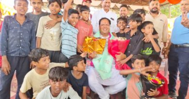 उत्सव में बदला महापौर विकास शर्मा का जन्मदिन,दिखा जनसमर्थन का अभूतपूर्व उत्साह।नगर निगम में दिन भर रही बर्थडे की धूम,हजारों लोगों ने महापौर को दी जन्म दिन की बधाई।जन्म दिन पर महापौर ने किया शिव कॉरिडोर का भूमिपूजन