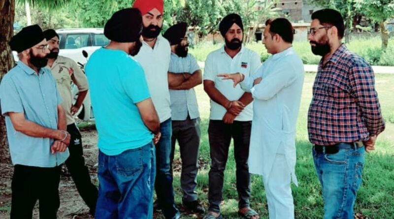 कागजात दिखानें में मिनटों की देरी पर ही मोटरसाईकिल सीज करनें वाले प्रशासन के पास नहीं पहुंचती निराश्रित पशुओं के कारण मरनें वाले नौजवानों के परिजनों की मर्मांतक चीखें – सुशील गाबा