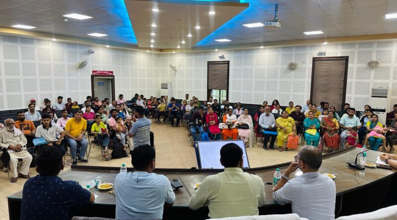विशेष ऑनलाइन लॉटरी के माध्यम हुआ पीएम आवास योजना का आवंटन।विधायक व महापौर ने निकाली पर्ची।बागवाला रुद्रपुर में निर्माणाधीन 1872 ई.डब्ल्यू.एस. आवासों के पंजीकृत लाभार्थियों को मिलेगा घर