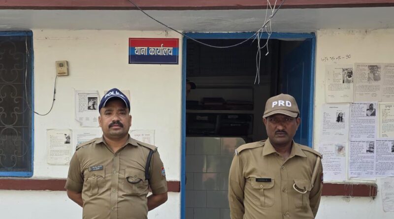 मोहल्ले में तलवार लहराकर दहशत फैलाने वाला ‘खरगोश’ गिरफ्तार।एसएसपी ने वायरल वीडियो का लिया था संज्ञान