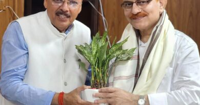 पंतनगर विश्वविद्यालय के ठेका श्रमिकों को मिलेगा लंबित महंगाई भत्ता, पूर्व विधायक राजेश शुक्ला ने कुलपति का जताया आभार