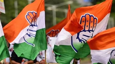 बड़ी खबर,पिथौरागढ़ जिला महिला कांग्रेस की कार्यकारिणी भंग।अनुशासनहीनता पर प्रदेशाध्यक्ष ने लिया एक्शन 