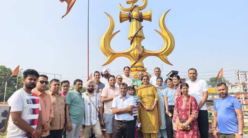 आदि कैलाश यात्रियों का त्रिशूल चौक पर भव्य स्वागत।आध्यात्मिक नगरी के रूप में विकसित हो रहा है रूद्रपुरः विकास शर्मा