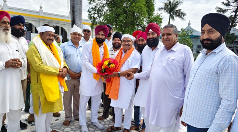 नानकमत्ता के हरजिंदर सिंह ओबीसी आयोग में सदस्य नामित,श्री नानकमत्ता साहिब पहुँचकर मत्था टेक कर शुक्राना।
