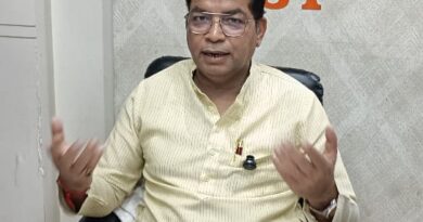 *कांग्रेस की राजदारी और चाटुकारिता में ठुकराल भूले शब्दों की मर्यादा, मुख्यमंत्री के खिलाफ तू-तड़ाक की भाषा बर्दाश्त नहीं : विधायक शिव अरोरा* *वर्ग विशेष को खुश करने के लिए सारी मर्यादाएं लांघ दीं, अब विश्व हिन्दू परिषद से भी ठुकराल को हो रही है दिक्कत,यह मानसिक दिवालियापन का प्रमाण*