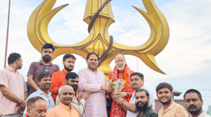 *दर्शन भारती महाराज ने किया त्रिशूल चौक का अवलोकन* *महापौर विकास शर्मा के प्रयासों की सराहना*