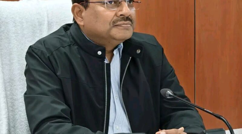 *मुख्य सचिव आनन्द बर्द्धन ने राज्य आपातकालीन परिचालन केंद्र पहुंचकर प्रदेश भर में वर्षा से उत्पन्न स्थिति की समीक्षा।* *सभी जिलाधिकारियों से मांगी वर्षा एवं अतिवृष्टि से हुई क्षति की रिपोर्ट* 