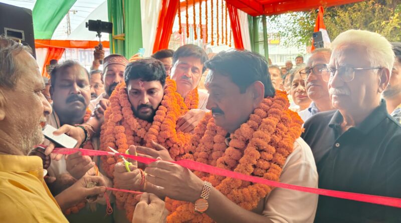राजेश प्रताप सिंह आम आदमी के प्रत्याशी, हर समय जनता के बीच उपलब्ध : बेहड़* *विधायक बेहड़ ने फीता काटकर कांग्रेस कार्यालय का किया उद्घाटन*