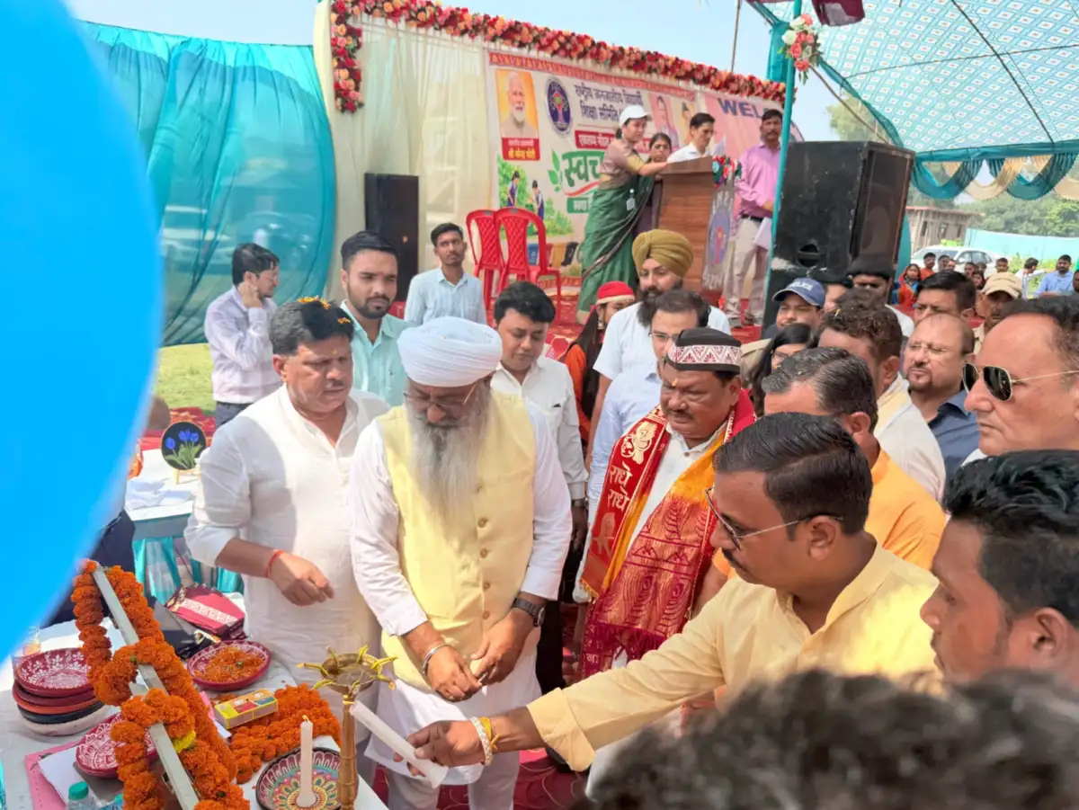 *नवोदय, केंद्रीय विद्यालय और सैनिक स्कूलों की तर्ज पर उत्कृष्ट बनेंगे एकलव्य मॉडल आवासीय स्कूल।* *जनजातीय समाज के उत्थान के लिए हर साल 2 लाख करोड़ खर्च कर रही केंद्र सरकार। केंद्रीय जनजातीय कार्य मंत्री*