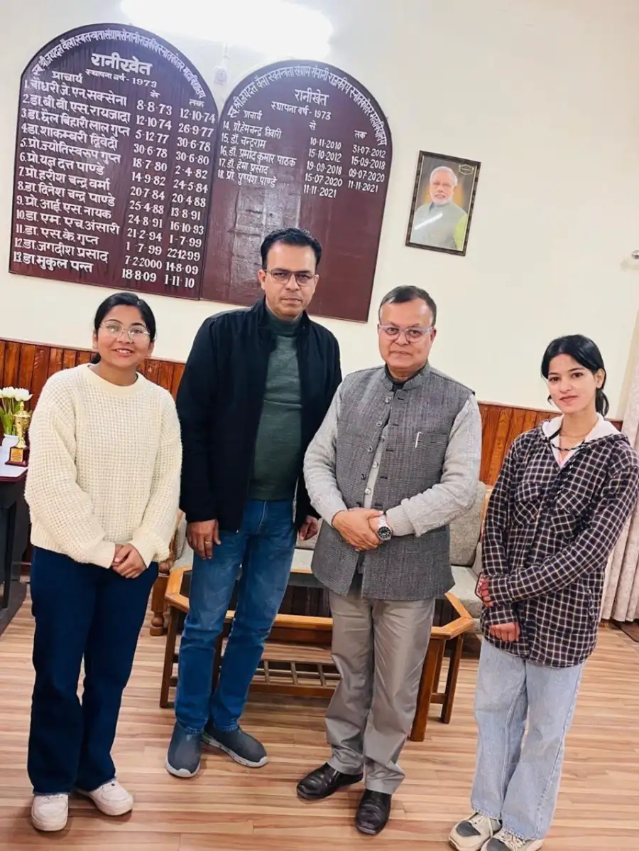 रानीखेत महाविद्यालय की पांच छात्राओं का वैश्विक STEM एक्सेलेरेटर कार्यक्रम में चयन।दुनिया के विभिन्न देशों के विशेषज्ञ करेंगे मार्गदर्शन, विज्ञान और शोध के क्षेत्र में खुलेंगे नए अवसर।