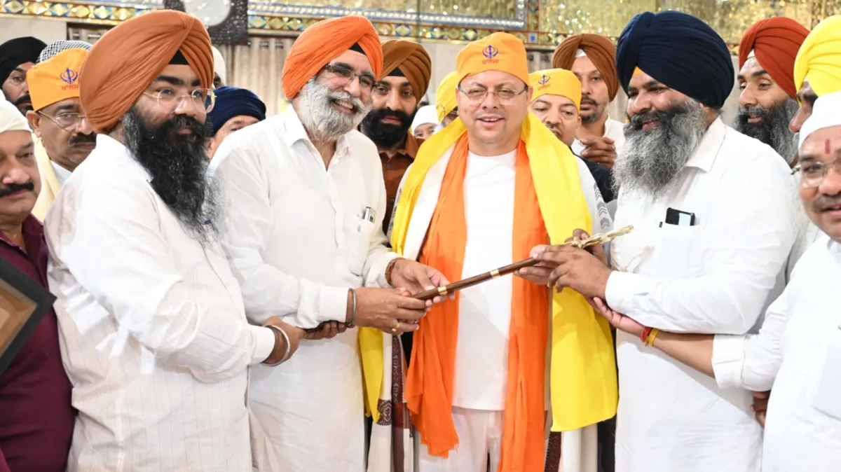 सेवा संकल्प अभियान’ के तहत नानकमता पहुंचे मुख्यमंत्री धामी,दिया स्वच्छता का संदेश।मुख्यमंत्री धामी ने गुरुद्वारा श्री नानकमता साहिब में टेका माथा,प्रदेश की सुख-समृद्धि की कामना।