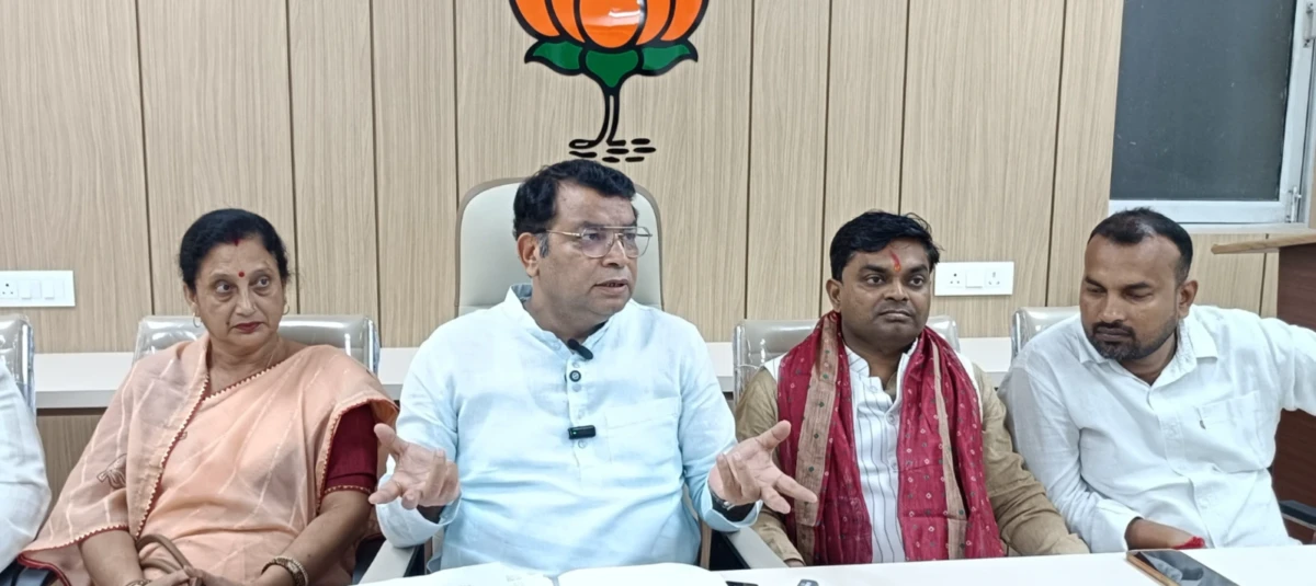 *SIR के बाद रुद्रपुर बनी उत्तराखंड की सर्वाधिक मतदाताओं वाली विधानसभा – विधायक शिव अरोरा* *विधायक ने बोले—SIR ने कांग्रेस के झूठे नैरेटिव को दिखाया आईना*