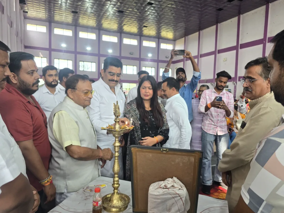 सेवा संकल्प अभियान” के अंतर्गत “सेवा सेतु सरकार आपके द्वार” बहुउद्देशीय शिविर का ब्लॉक गदरपुर के ग्राम कुल्हा बहुउद्देशीय खेल भवन में हुआ आयोजित।