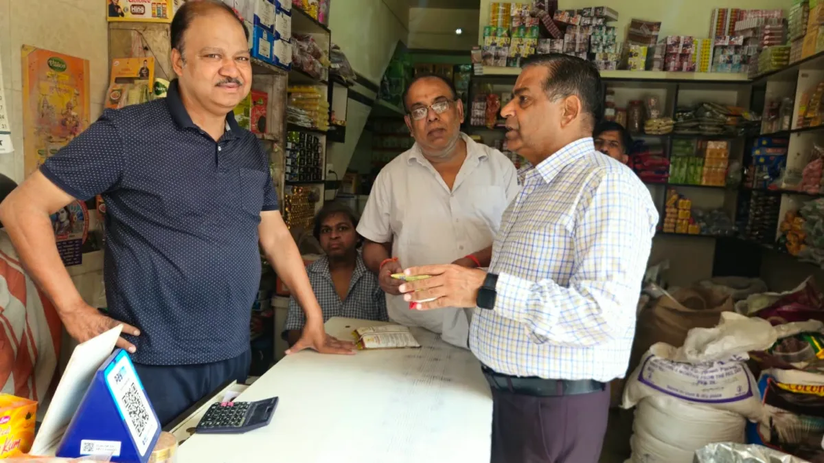 नवरात्रि में खुले कुट्टू के आटे की बिक्री न करें व्यापारी : खाद्य विभाग।व्यापार मंडल अध्यक्ष संजय जुनेजा ने दुकान दुकान जाकर चलाया जागरूकता अभियान!