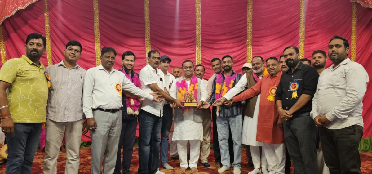 रामलीलाएं धर्म, सत्य,प्रेम,भक्ति का दिखाती है सदमार्ग,चुघ।रम्पुरा में आयोजित रामलीला में बतौर मुख्य शामिल हुए भाजपा नेता भारत भूषण चुघ