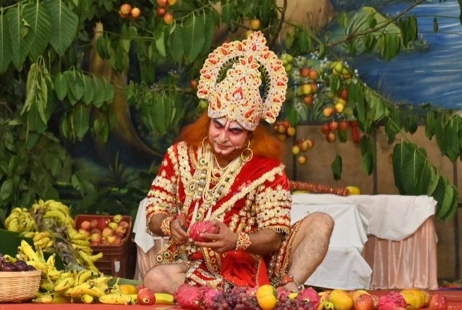 *वाटिका उजाड़ रामभक्त बजरंगी ने रावण को ललकारा,* *रामनाम की शक्ति से राक्षस दल को पछाड़ा*