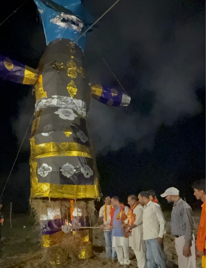 अंहकार में हुए रावण का नाश,चुघ।प्रीत बिहार में भाजपा नेता ने किया दशानन का दहन। अंहकार में हुए रावण का नाश,चुघ।प्रीत बिहार में भाजपा नेता ने किया दशानन का दहन।
