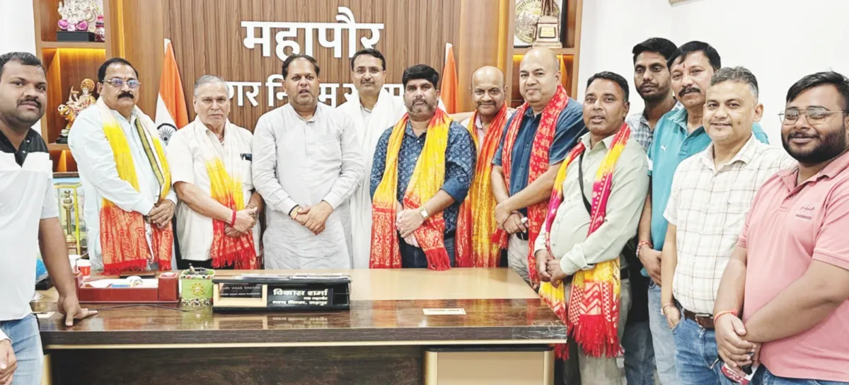 खंडहर बने प्रेस क्लब भवन के बहुरेंगे दिन।नगर निगम संभालेगा संचालन और कराएगा सौंदर्यीकरण।महापौर की मध्यस्थता में पत्रकारों के बीच बनी सहमति।फर्नीचर, कंप्यूटर समेत मिलेंगी जरूरी सुविधाएं।