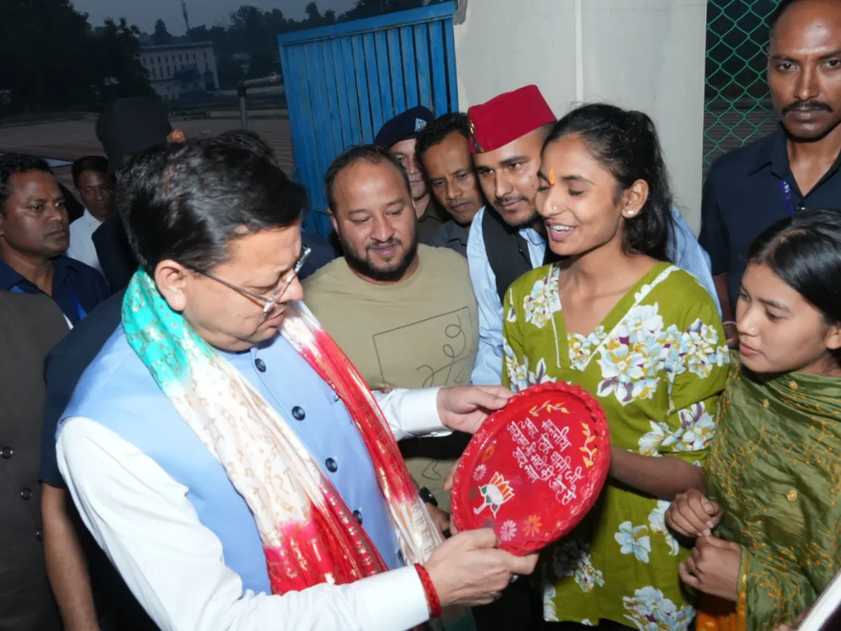 मुख्यमंत्री ने सुनीं जनसमस्याएं, अधिकारियों को दिए त्वरित समाधान के निर्देश।