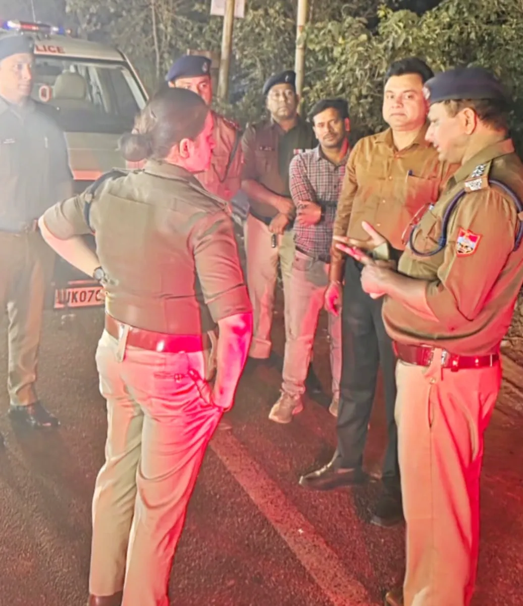सड़क दुर्घटनाओं पर लगेगी लगाम! एसएसपी अजय गणपति के निर्देश पर पुलिस व संबंधित विभागों ने तैयार की ठोस कार्ययोजना।दुर्घटना प्रभावित एवं संभावित स्थलों का पुलिस, यातायात पुलिस, एआरटीओ एवं एनएचएआई की संयुक्त टीम ने किया स्थलीय निरीक्षण।शहर में चार प्रमुख मार्गों से भारी वाहनों के आवागमन पर प्रातः 07 बजे से रात्रि 10 बजे तक रहेगा प्रतिबंध।