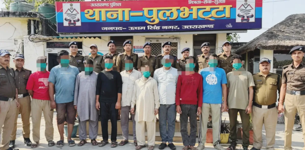 सिरौली कला में अवैध रूप से पशु काटने वाले 10 अभियुक्त रंगे हाथ गिरफ्तार।अभियुक्तों के कब्जे से लगभग 06 कुंतल अवैध मांस पुलिस टीम द्वारा किया जब्त।
