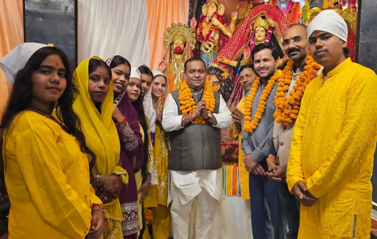 रमपुरा में माता रानी का विशाल जागरण आयोजित,भाजपा प्रदेश कार्यकारिणी सदस्य और समाजसेवी भारत भूषण चुघ ने दीप प्रज्वलित कर किया शुभारंभ